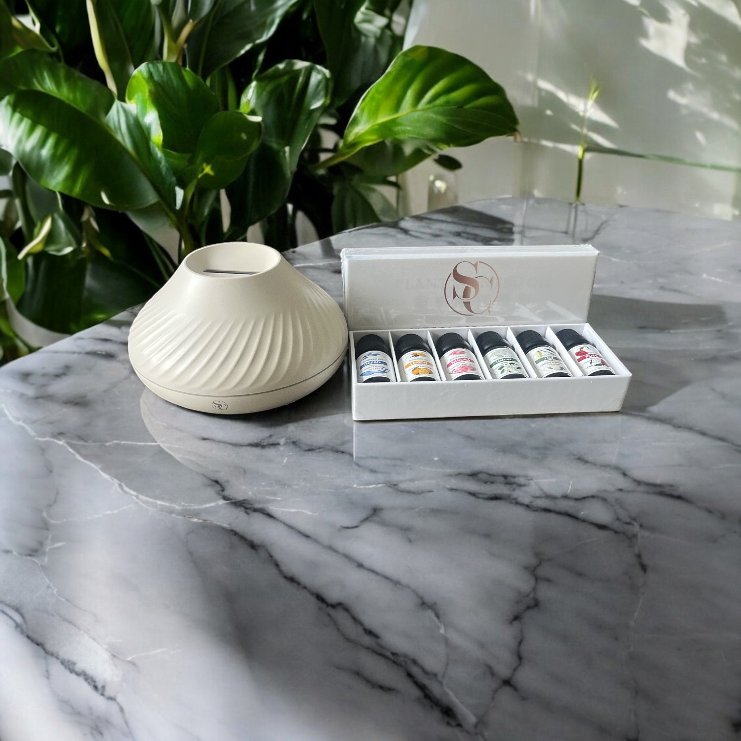 Serenity&Comfort Aroma Diffuser 130 ML - Wit of Zwart + Essentiële oliën